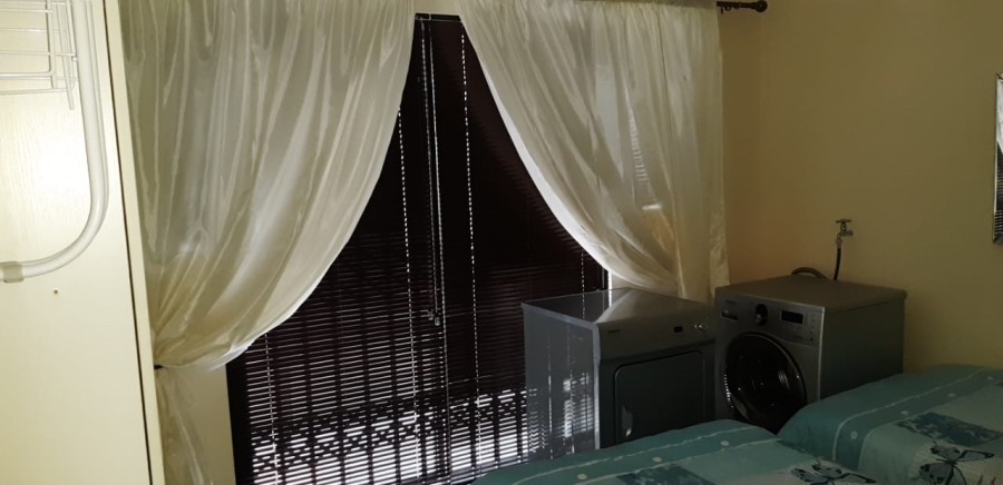2 Bedroom Property for Sale in Hartenbos Central Western Cape